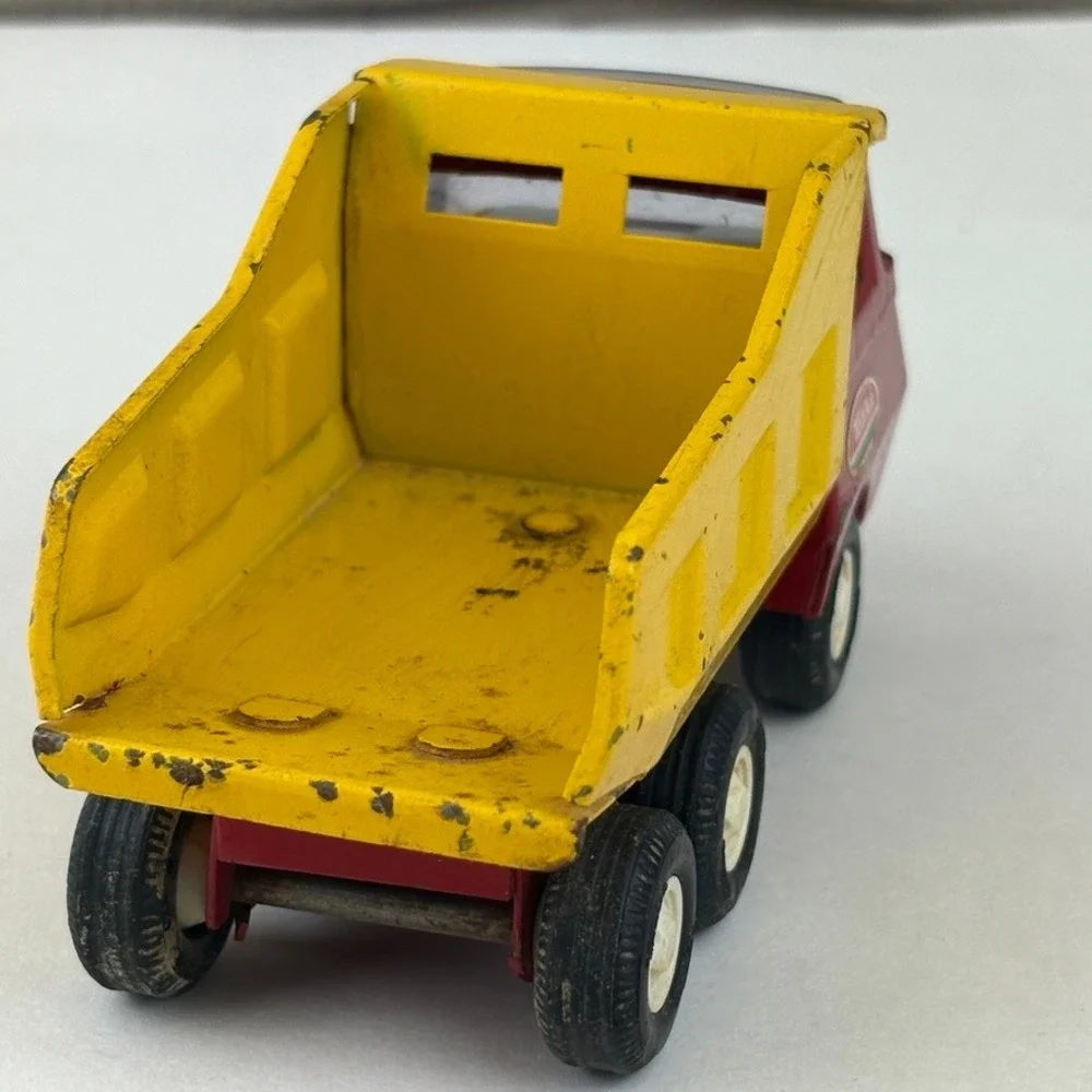 Vintage 1960s TONKA DUMP TRUCK 5